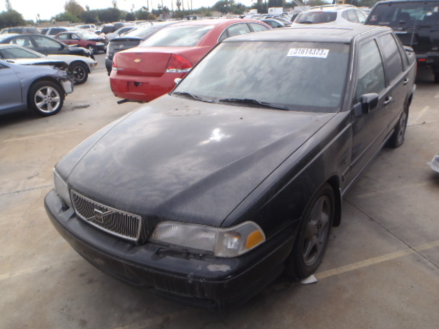 YV1LS5373W2518690 - 1998 VOLVO S70 T5 TUR BLACK photo 2