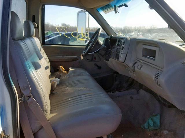 1GDJK34J9YF517014 - 2000 GMC SIERRA K35 WHITE photo 5