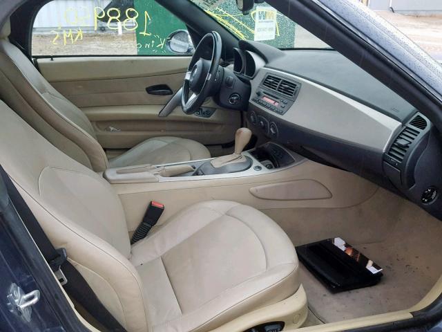4USBT33493LS47210 - 2003 BMW Z4 2.5 BLUE photo 5