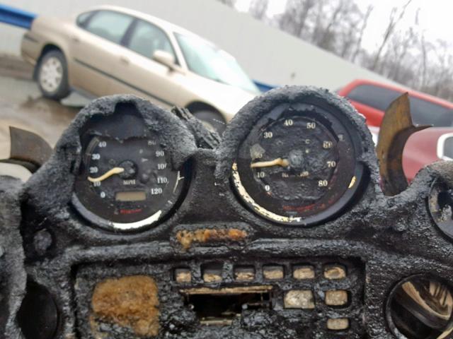 1HD1FCW191Y650080 - 2001 HARLEY-DAVIDSON FLHTCUI BLACK photo 8