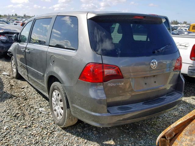 2V4RW4D18AR231273 - 2010 VOLKSWAGEN ROUTAN S CHARCOAL photo 3