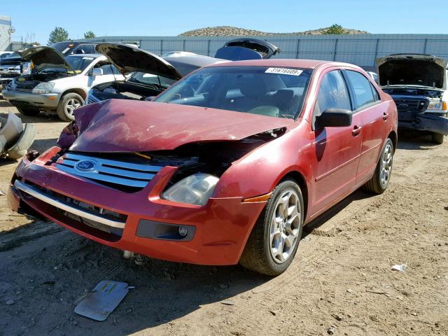 3FAFP06Z66R202500 - 2006 FORD FUSION S RED photo 2