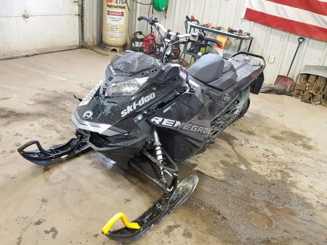 2BPSUMJE0JV000058 - 2018 SKI DOO RENEGADE BLACK photo 2