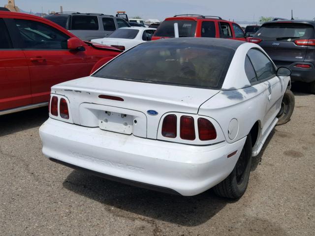 1FALP42X7TF154044 - 1996 FORD MUSTANG GT WHITE photo 4