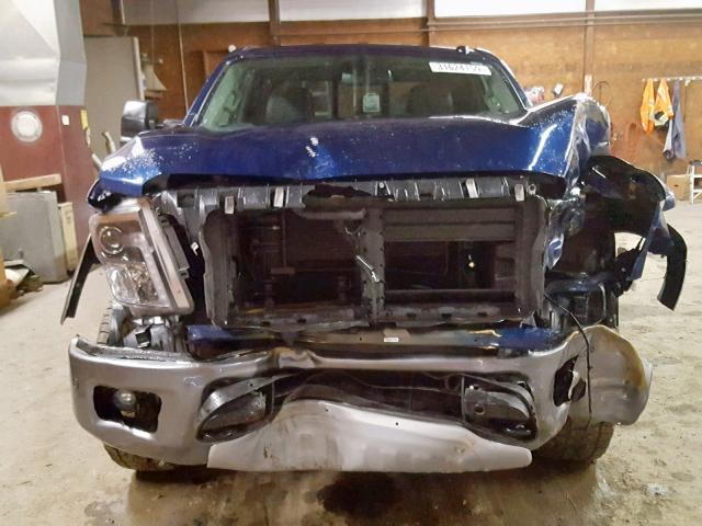 1N6AA1C52HN575002 - 2017 NISSAN TITAN SV BLUE photo 9