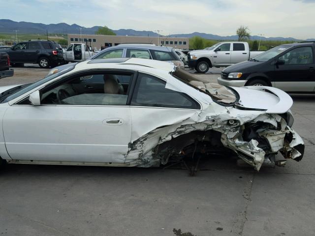 19UYA42681A030837 - 2001 ACURA 3.2CL TYPE WHITE photo 10