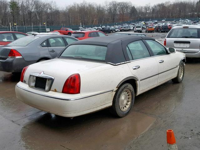 1LNHM81W21Y661262 - 2001 LINCOLN TOWN CAR E WHITE photo 4