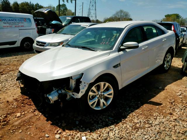 1FAHP2EW5CG142062 - 2012 FORD TAURUS SEL WHITE photo 2