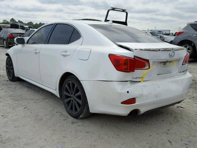 JTHCK262192030197 - 2009 LEXUS IS 250 WHITE photo 3