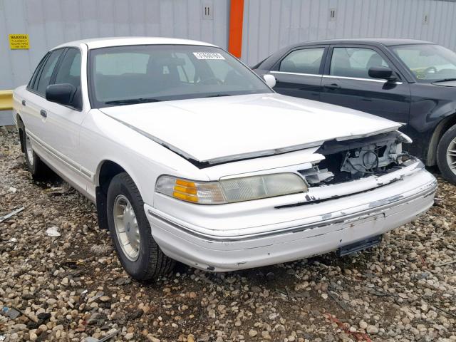 2FALP74W4TX171555 - 1996 FORD CROWN VICT WHITE photo 1