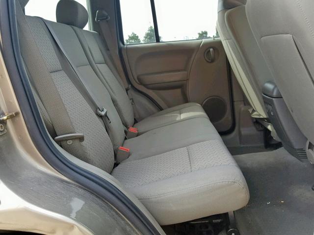 1J4GL38K45W590456 - 2005 JEEP LIBERTY RE GOLD photo 6