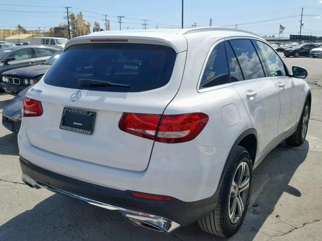 WDC0G4JB4JV057111 - 2018 MERCEDES-BENZ GLC 300 WHITE photo 4