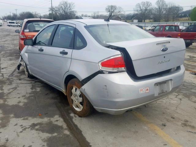 1FAHP34N48W208242 - 2008 FORD FOCUS S/SE SILVER photo 3