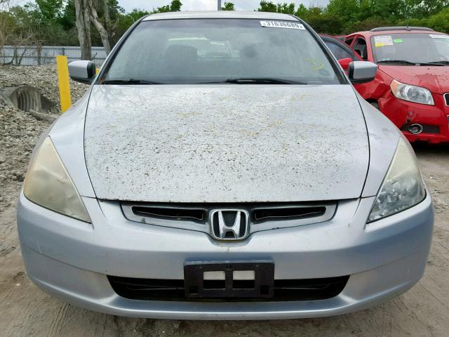 JHMCN36405C010638 - 2005 HONDA ACCORD HYB SILVER photo 9