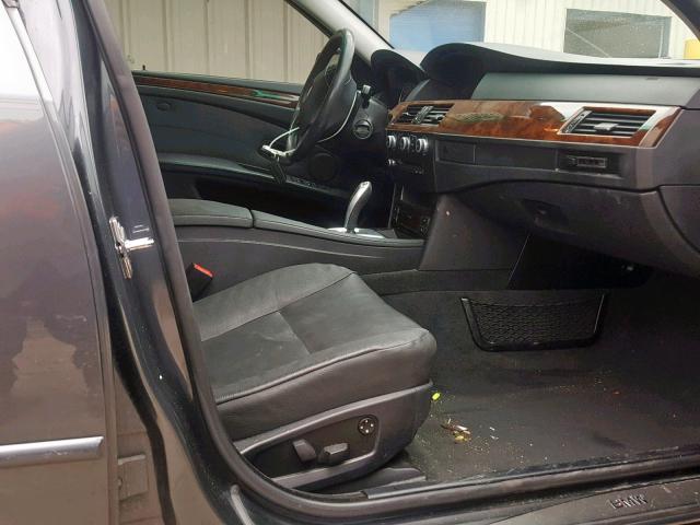 WBANV13528BZ48529 - 2008 BMW 528 XI GRAY photo 5