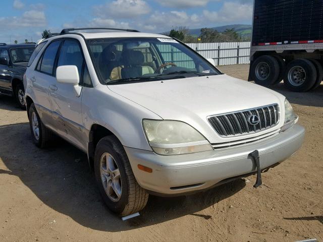 JTJHF10U120275662 - 2002 LEXUS RX 300 WHITE photo 1