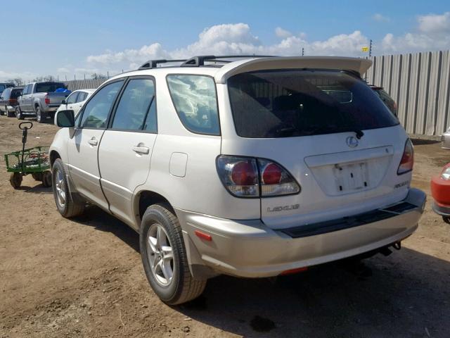 JTJHF10U120275662 - 2002 LEXUS RX 300 WHITE photo 3