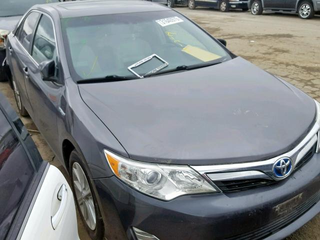 4T1BD1FKXDU094555 - 2013 TOYOTA CAMRY HYBR GRAY photo 1