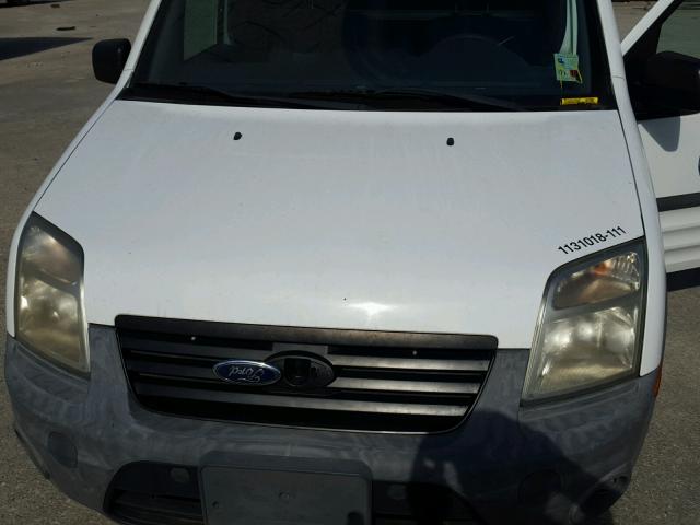 NM0LS7AN0BT071398 - 2011 FORD TRANSIT CO WHITE photo 7