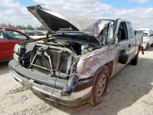 2GCEC19V441137311 - 2004 CHEVROLET SILVERADO C1500  photo 2