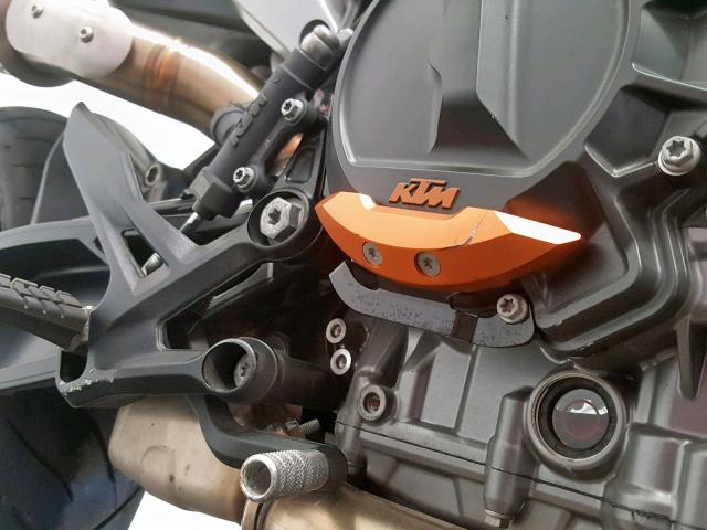 VBKTU6402KM739007 - 2019 KTM MOTORCYCLE BLACK photo 16