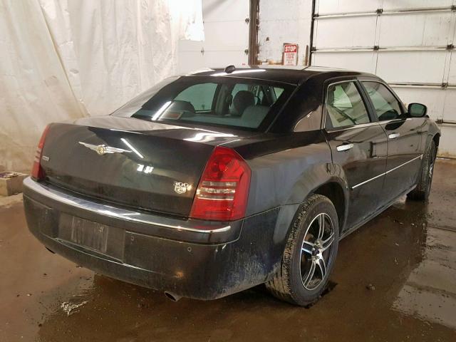 2C3LK63H86H102683 - 2006 CHRYSLER 300C BLACK photo 4