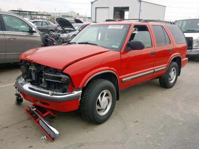 1GNDT13W912148496 - 2001 CHEVROLET BLAZER RED photo 2