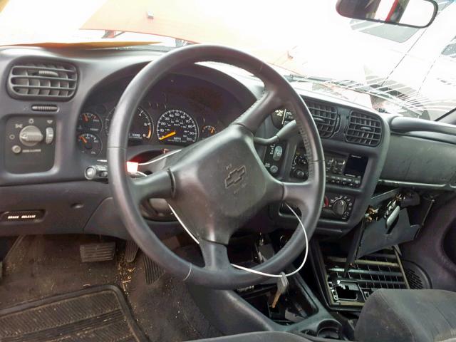 1GNDT13W912148496 - 2001 CHEVROLET BLAZER RED photo 9