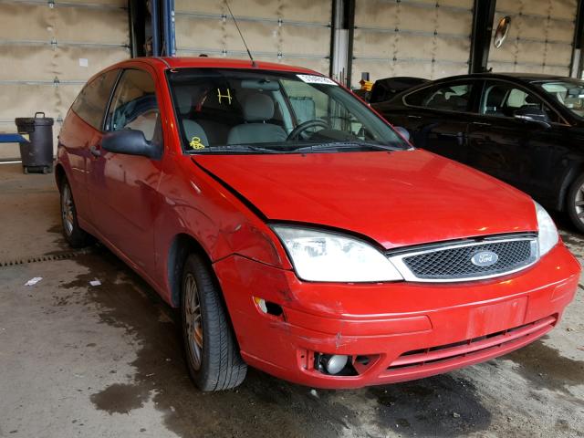 1FAHP31N96W185753 - 2006 FORD FOCUS ZX3 RED photo 1