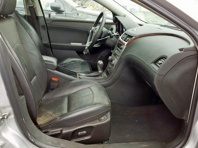 1G1ZK57B09F258933 - 2009 CHEVROLET MALIBU LTZ 银色 照片 5