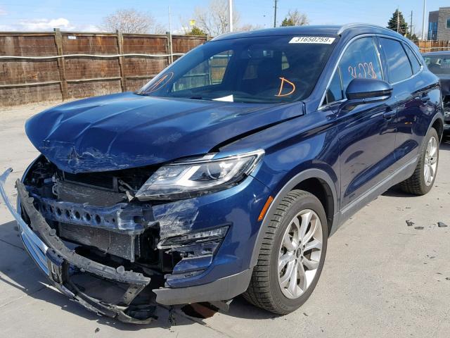 5LMCJ2D90GUJ31245 - 2016 LINCOLN MKC SELECT BLUE photo 2