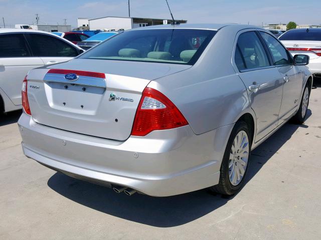 3FADP0L30AR316458 - 2010 FORD FUSION HYB SILVER photo 4