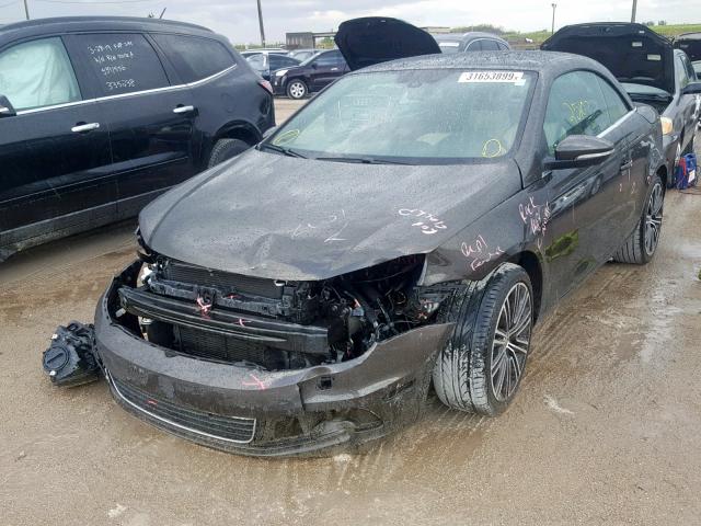 WVWFW8AH7FV004134 - 2015 VOLKSWAGEN EOS LUX 黑色 照片 2