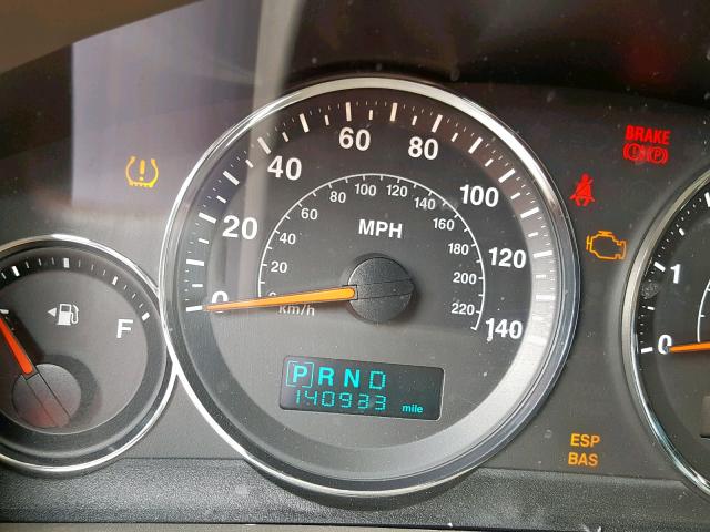 1J8HG48KX6C297581 - 2006 JEEP COMMANDER GREEN photo 8