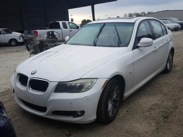 WBAPH5G53ANM70353 - 2010 BMW 328 I SULE WHITE photo 2