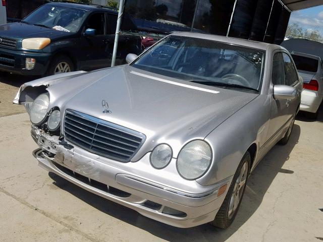 WDBJF65J92B454325 - 2002 MERCEDES-BENZ E 320 SILVER photo 2