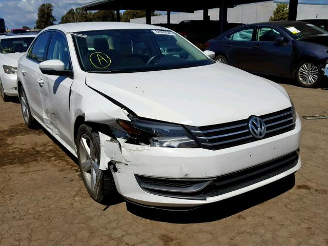 1VWBT7A31FC026015 - 2015 VOLKSWAGEN PASSAT SE WHITE photo 1