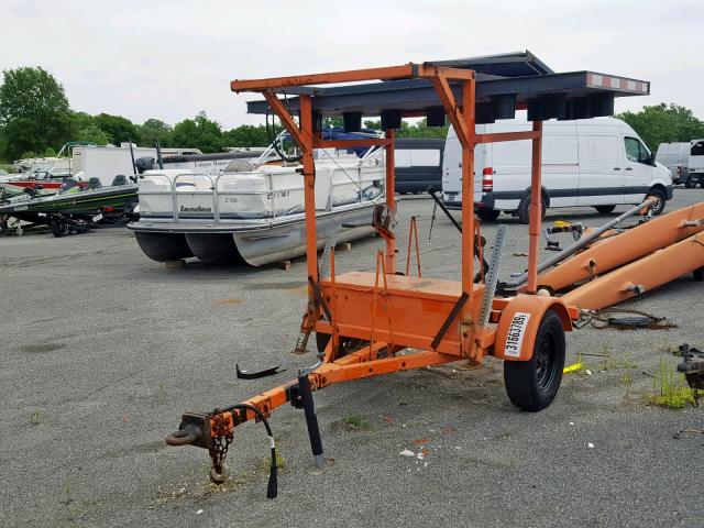 1T9US0617XS055435 - 2000 UTILITY UTILITY BLACK photo 3