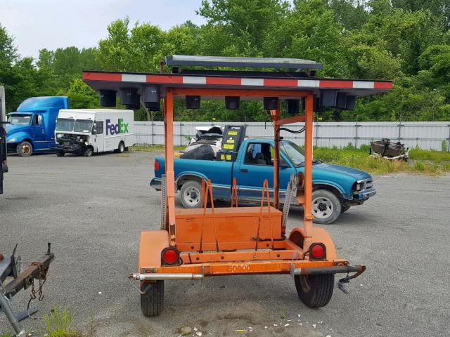 1T9US0617XS055435 - 2000 UTILITY UTILITY BLACK photo 5