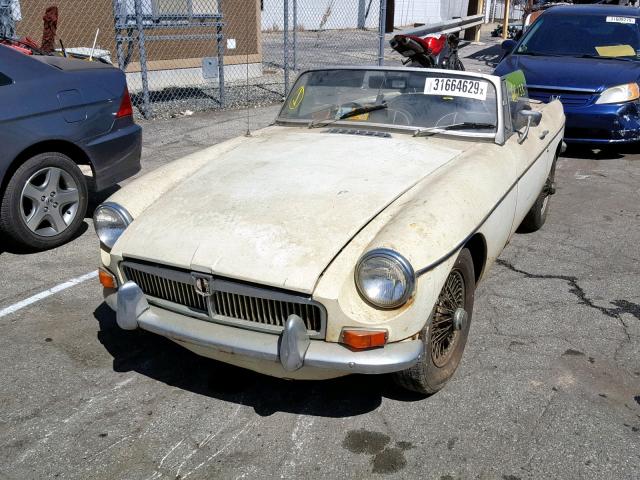 000000GHN4U153434 - 1968 MG MGB CREAM photo 2