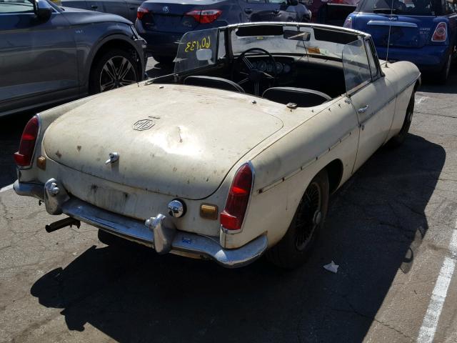 000000GHN4U153434 - 1968 MG MGB CREAM photo 4