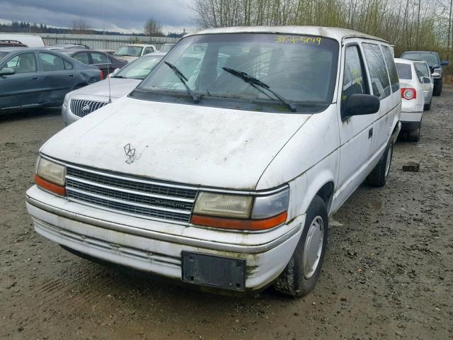 2P4GH2538MR226428 - 1991 PLYMOUTH VOYAGER WHITE photo 2
