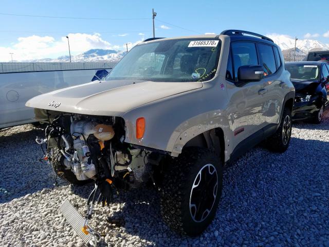 ZACCJBCTXGPE21532 - 2016 JEEP RENEGADE TRAILHAWK  photo 2