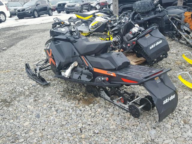 2BPSUUHB8HV000203 - 2017 SKI DOO MXZX BLACK photo 3