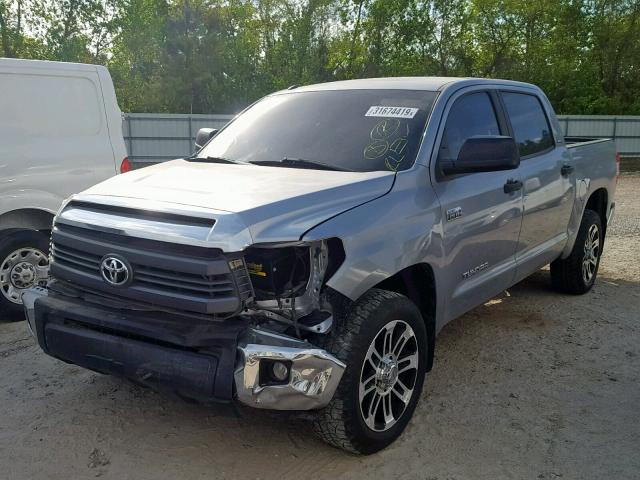 5TFDW5F16EX326820 - 2014 TOYOTA TUNDRA CRE SILVER photo 2