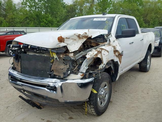 3C6UR5DL7JG204999 - 2018 RAM 2500 SLT WHITE photo 2