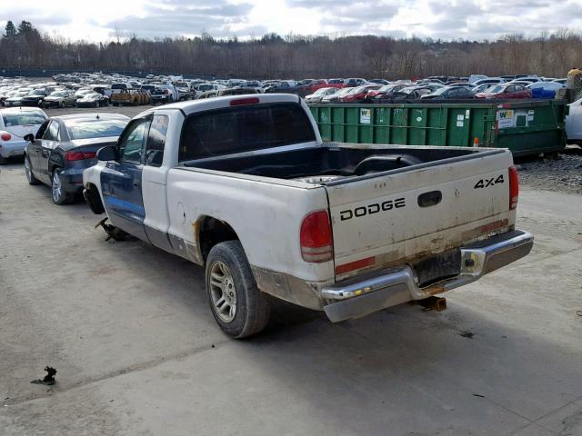 1B7GG12X52S579021 - 2002 DODGE DAKOTA BAS WHITE photo 3