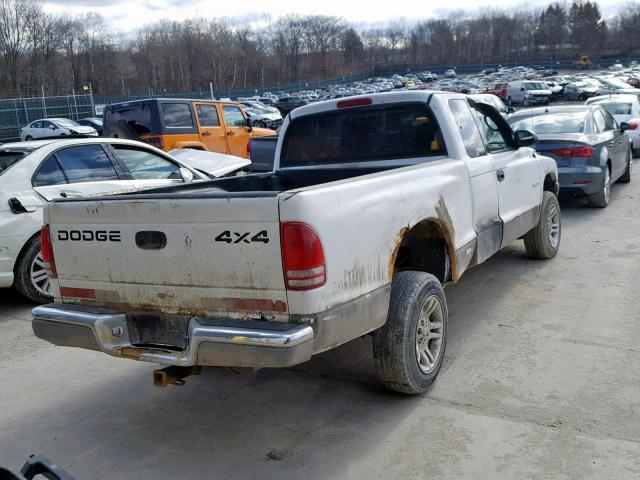 1B7GG12X52S579021 - 2002 DODGE DAKOTA BAS WHITE photo 4