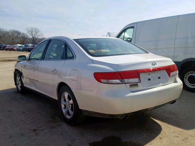 KMHFC46F07A182738 - 2007 HYUNDAI AZERA SE WHITE photo 3