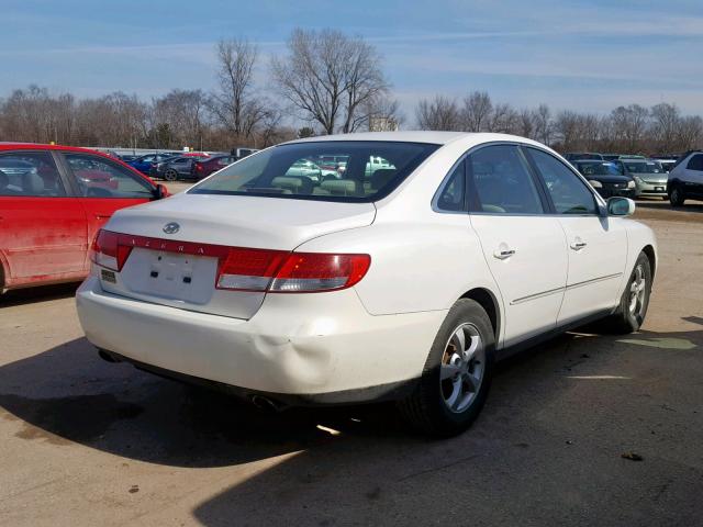 KMHFC46F07A182738 - 2007 HYUNDAI AZERA SE WHITE photo 4